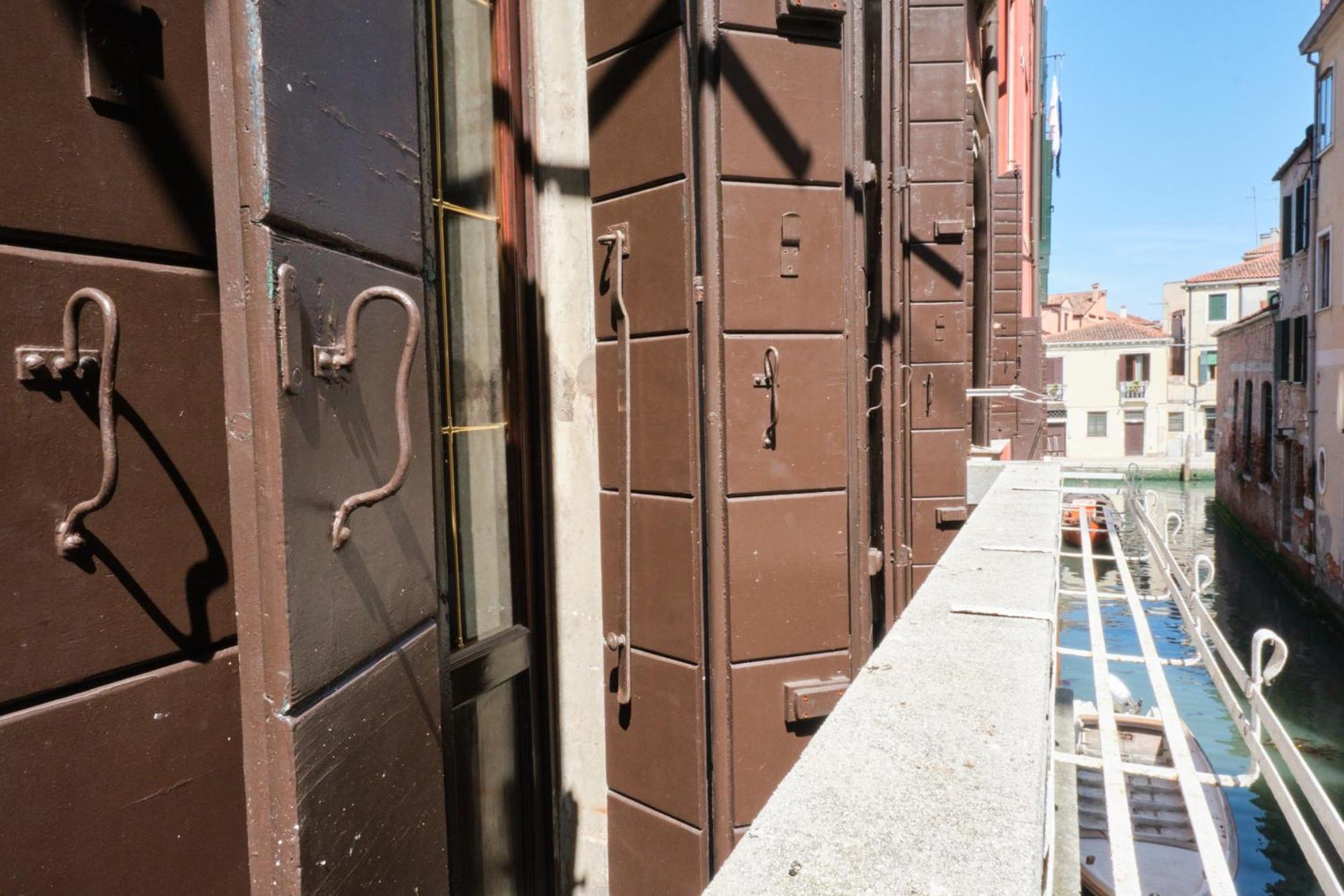 Lustraferi Apartment Benátky Exteriér fotografie